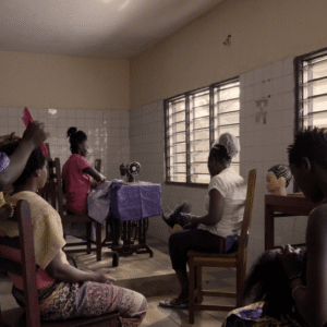 Une boutique solidaire, structure d'entraînement vers l'autonomie